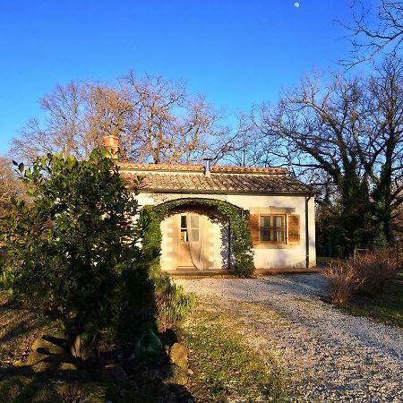 Maremma Country Chic Le Ginestre Villa Sovana Esterno foto